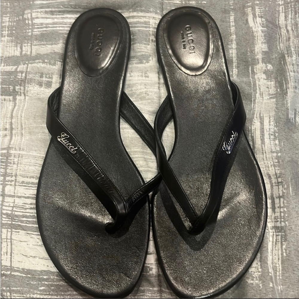 Black Gucci slides never worn